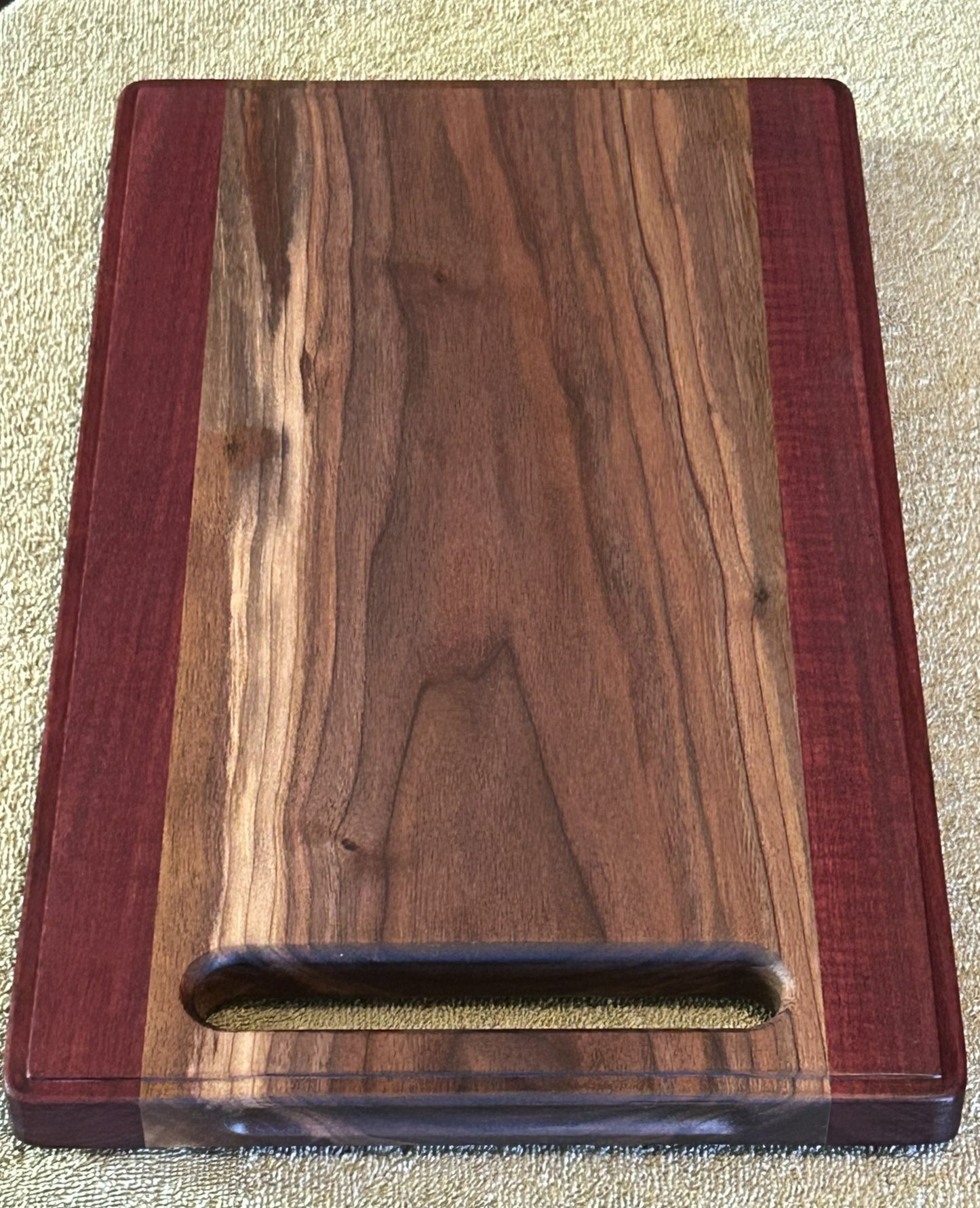 Elegant Cutting Board w/ Handle