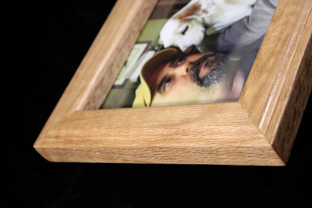 Elegant Oak Picture Frame