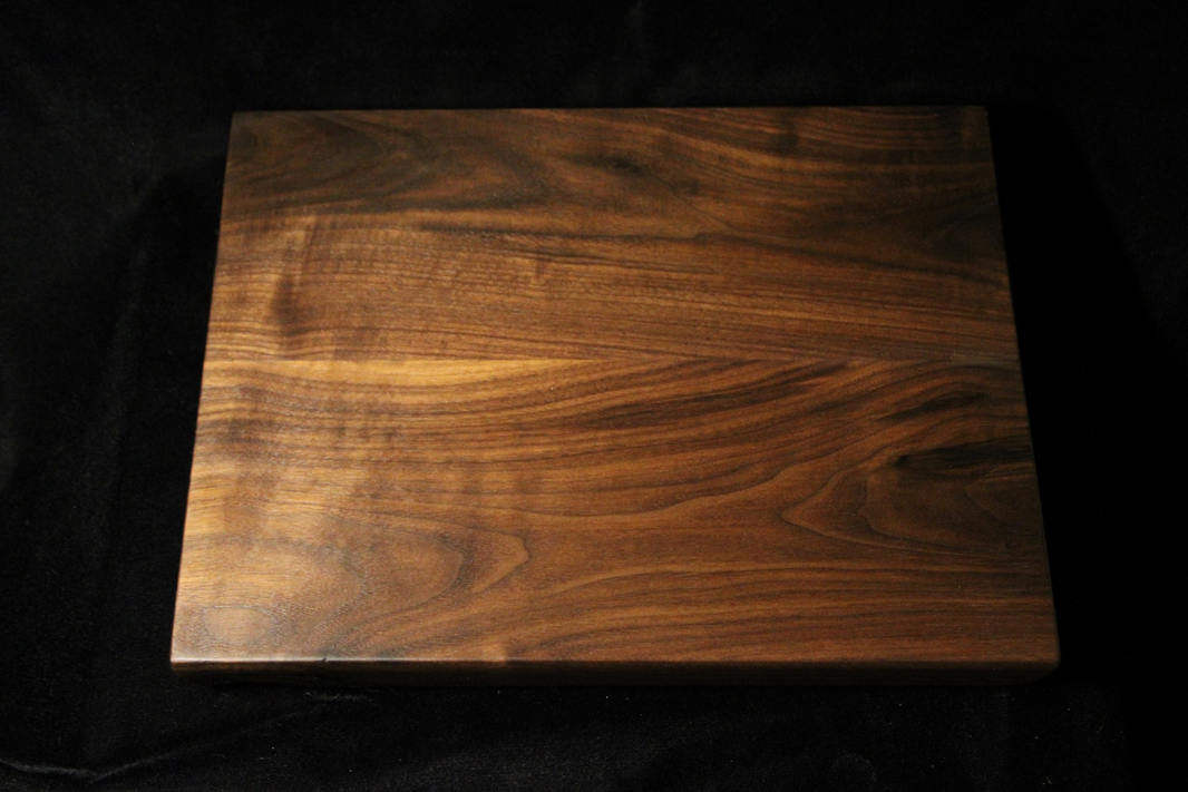 Big Walnut Cutting Board