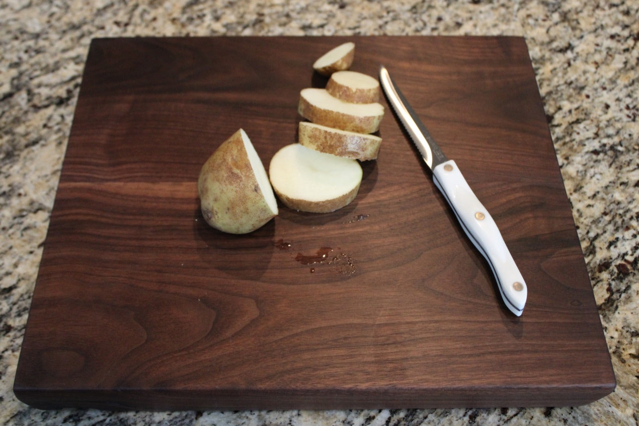 Big Walnut Cutting Board